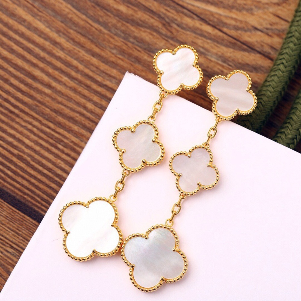 Van Cleef & Arpels earrings
